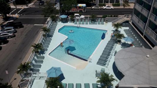 Commander & Suites - 14