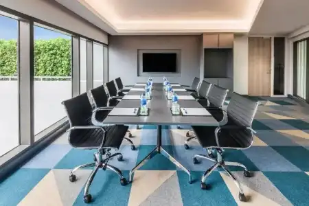 Holiday Inn Express Bangkok Soi Soonvijai by IHG - 7