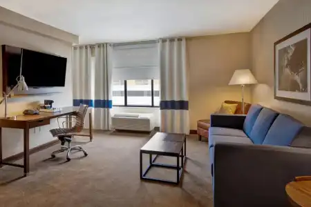 Four Points By Sheraton Peoria - 81