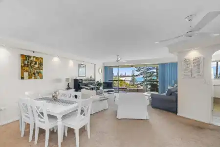 Gemini Court Holiday Apartments - 279