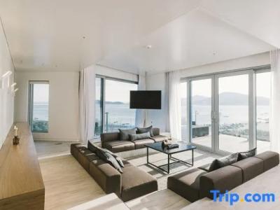 Nest, a Member of Designs - 173