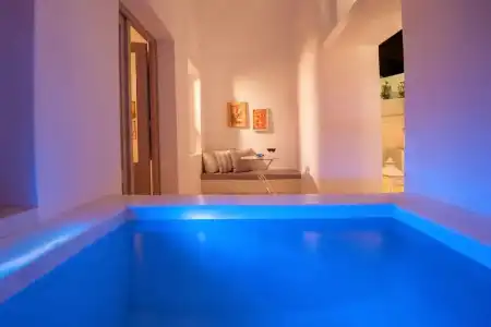 Senses Suites - 235
