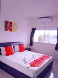 Phet Cha-am Plaza & Resort - 41