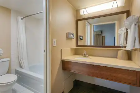 Best Western Seven Seas - 74