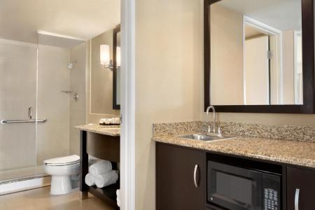 Embassy Suites Los Angeles - Glendale - 8
