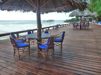 Mnarani Beach Cottages - 9