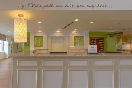 Hilton Garden Inn - 10
