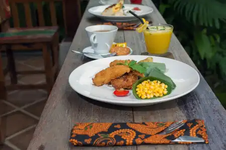 Meruhdani Boutique Ubud - 9