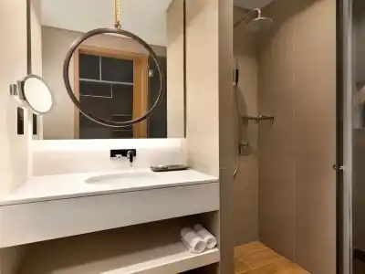 Mercure Dubai Gold District - 37