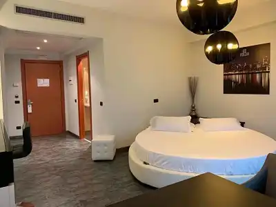 Best Western Class - 100