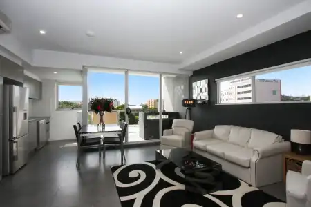 Honeysuckle Executive Apartments - 1