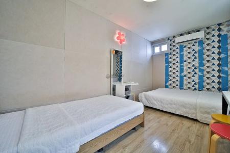 Hongdae Style Guesthouse - 68