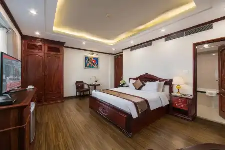 Royal St Hanoi - 101