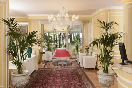 & Resort Gallia - 15