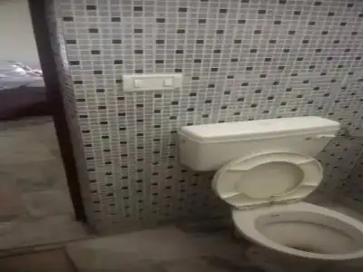 Big Brother Hostel - 13