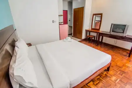 Sutus Court 4 - 40