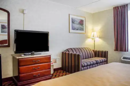 Quality Inn Enola - Harrisburg - 3