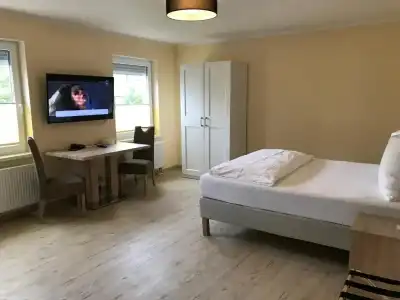 Select Suites & Aparts - 4