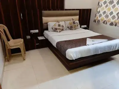 OYO 10217 Golden Palms - 2