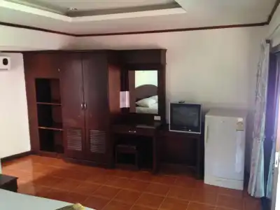 Noble House Beach Resort - 4