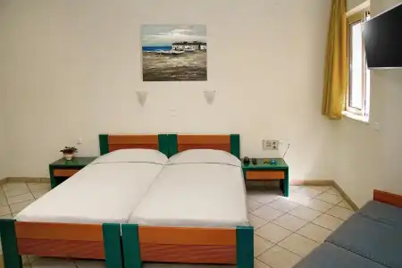 Papadakis Apartments - 3