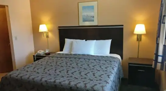 Royal Inn Eugene - 12