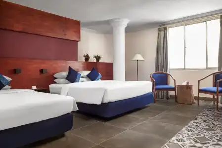 Pacific, Phnom Penh - 43