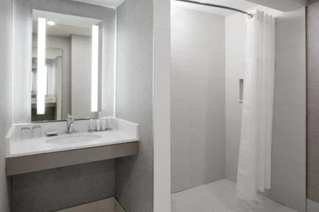 Montreal Marriott Chateau Champlain - 123