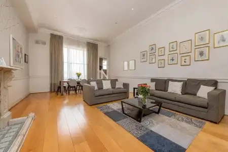 Queensgate Court - 258
