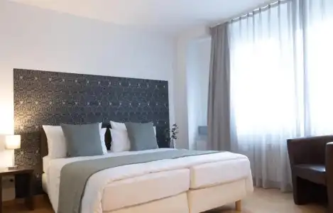 Paragon Apartments - 47