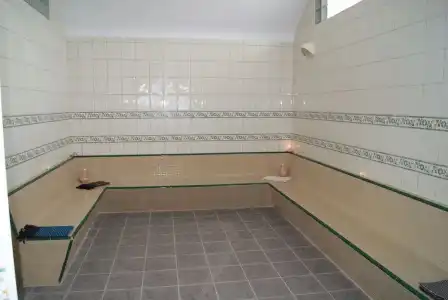 Le Grands Des Thermes - 14