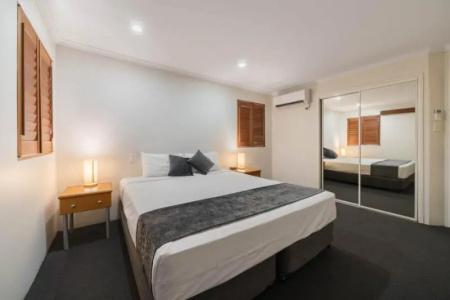 The Cosmopolitan Motel and Serviced Apartments - 64