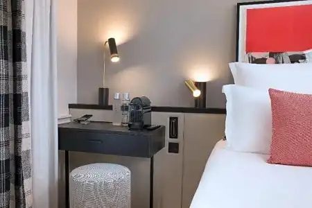 Maison Elle Paris - 44