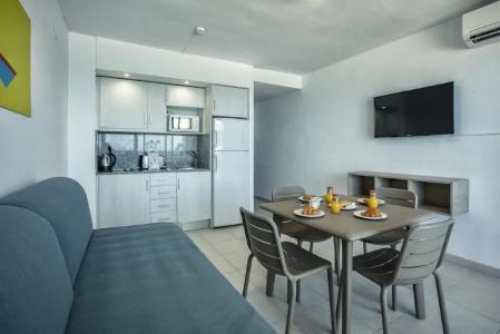 Pins Platja Apartments - 37