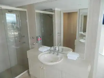 2nd Avenue Beachside Apartments - 57