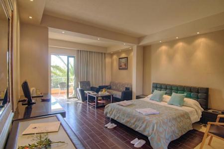 Solimar Aquamarine Resort - 4