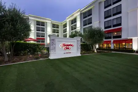 Hampton Inn San Diego-Kearny Mesa - 24
