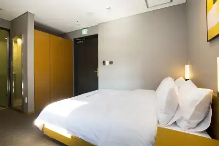 Grid Inn - 4