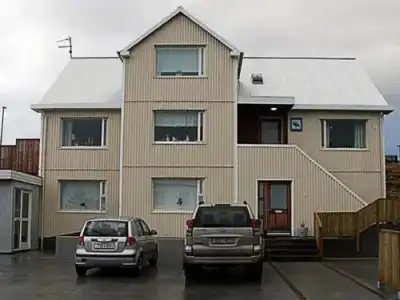 Hólmur-Inn - 0