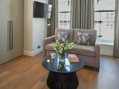 Cheval Harrington Court at South Kensington - 25