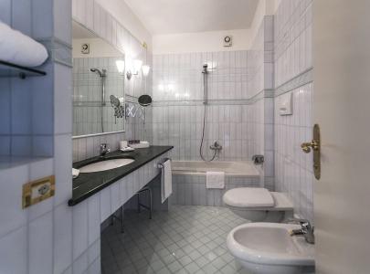 Regina Adelaide & Spa - 40