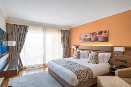 Savoy Le Grand - 44