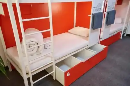 Caravan - 17