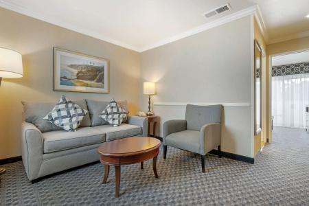 Best Western Plus Marina Shores - 78