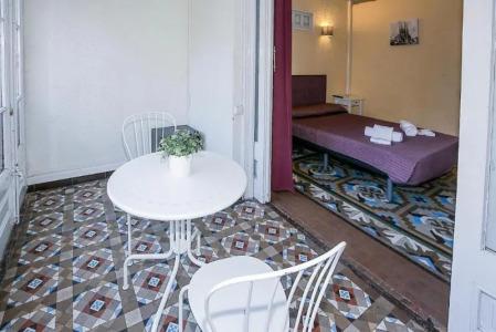 Hostal Balmes Centro - 45