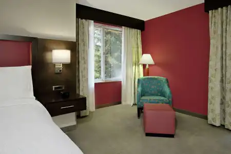 Hilton Garden Inn Sonoma County Airport - 2