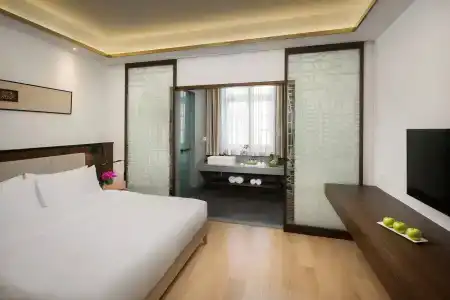 Shanghai JinSpecial Boutique - 5