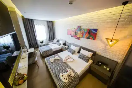 Laren Family & Spa - Boutique - 29