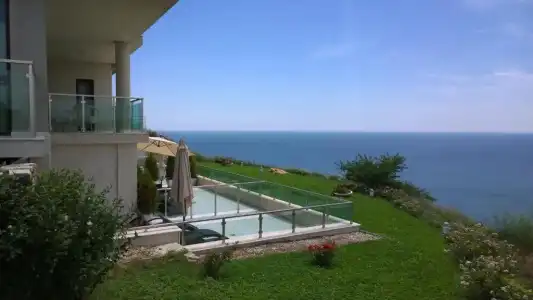 Calithea Complex - 141