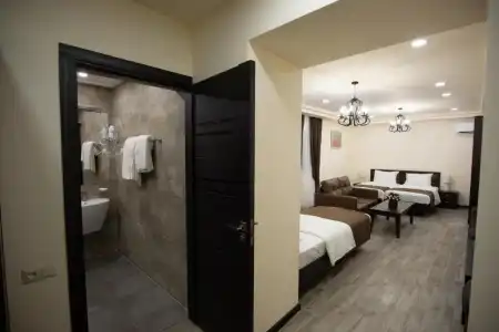 Boutique Living - 16